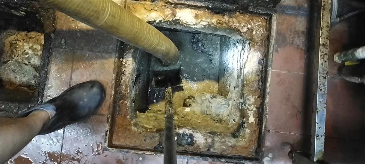 桦川污水池清理一般都有毒气，怎么预防中毒呢？